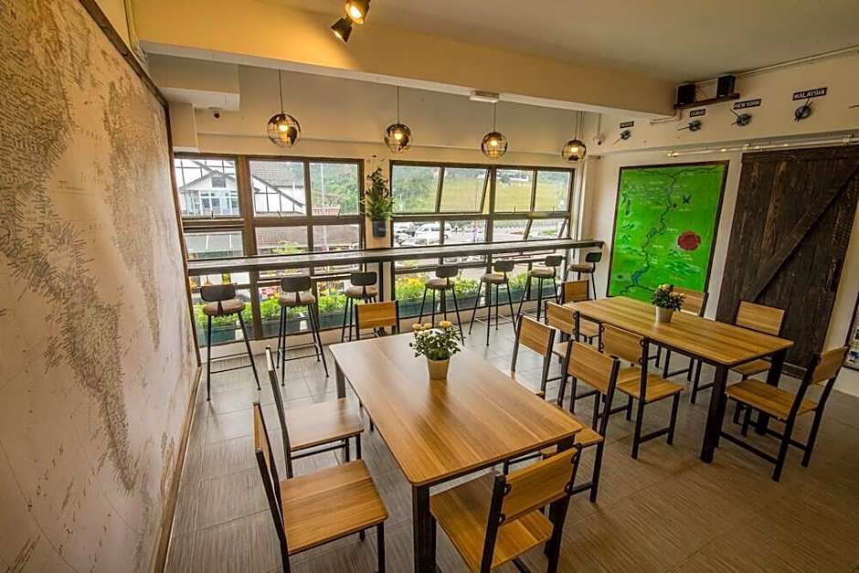 Traveller Bunker Hostel