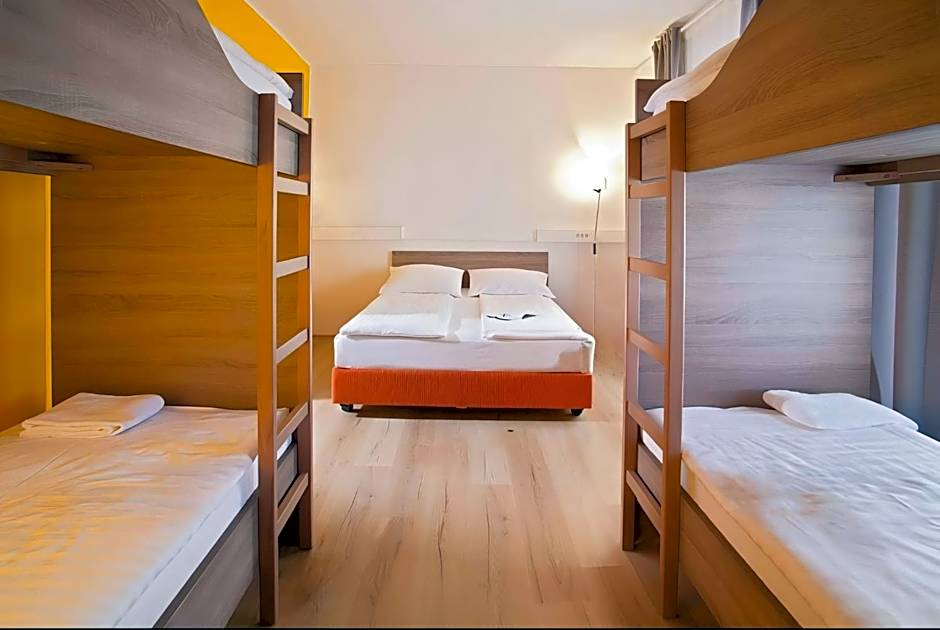 B&B HOTEL Maribor UNI Hostel