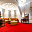 Garni Hotel Royal Crown