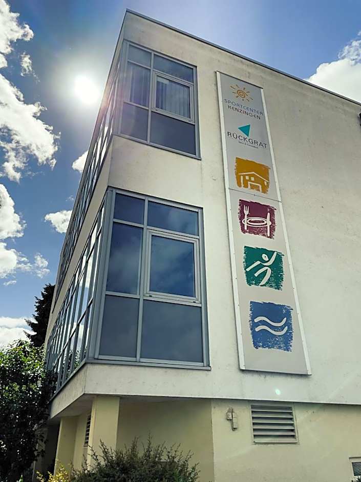 Sport Hotel Kenzingen inklusive Schwimmbad, Sauna und Frühstück nähe Europa-Park