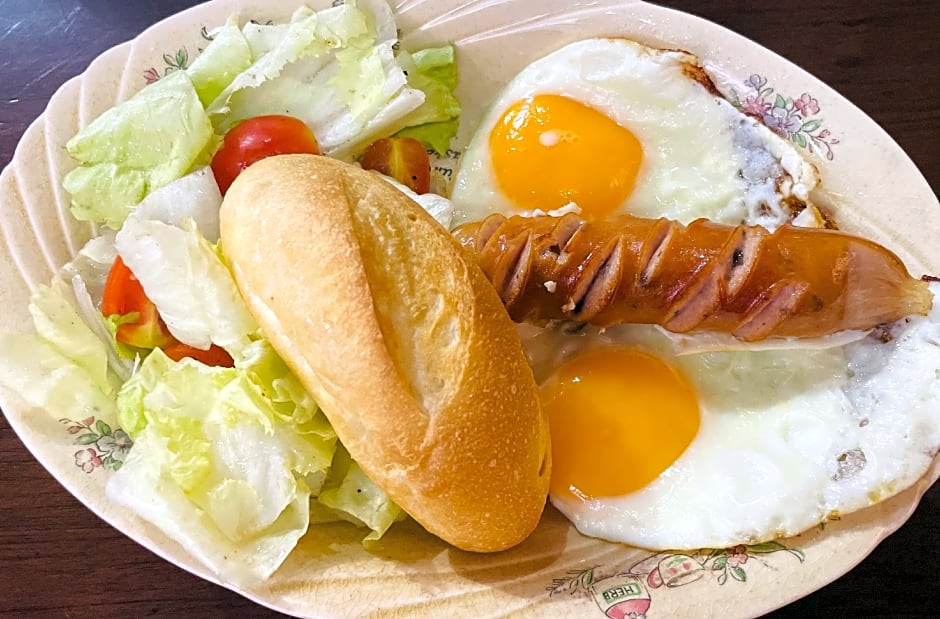 Ahu Hotel & Apartment