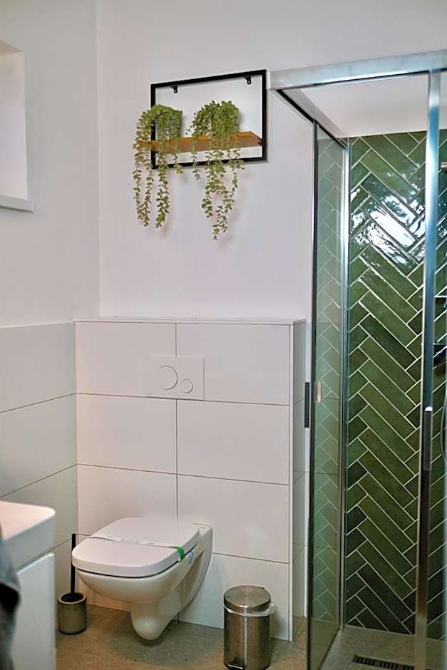 Kastélykert Vendégház Tata