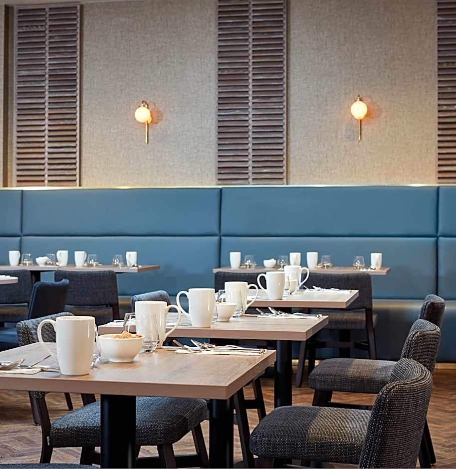 DoubleTree By Hilton Hull