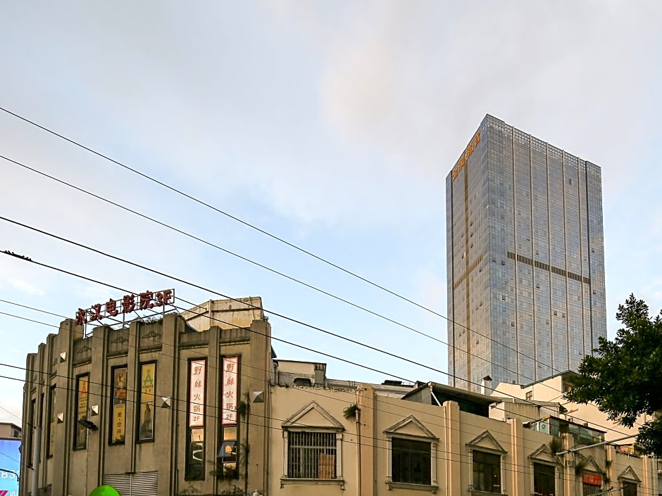 Louidon Mega Apartment Hotel Of Kam Rueng Plaza