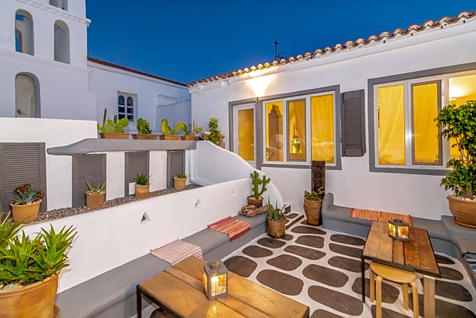 Fratelli Family Rooms