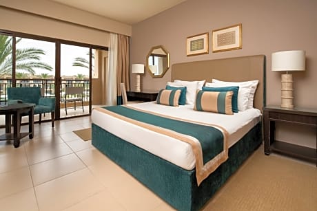 JAZ Oriental, Almaza Bay