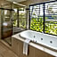 Pinnacle Apartments on Hamilton Island by HIHA