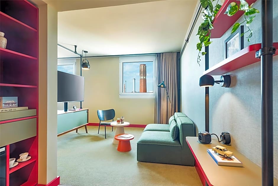 Me And All Hotel Berlin East Side