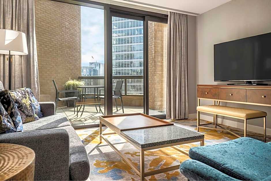 Metropolitan Hotel Vancouver by Marriott