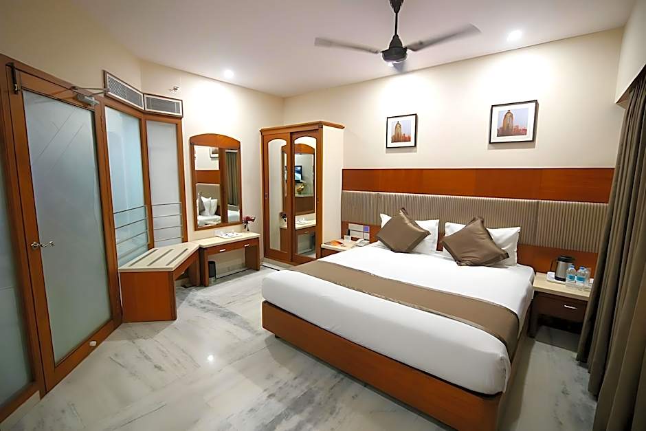 Daspalla Executive Court