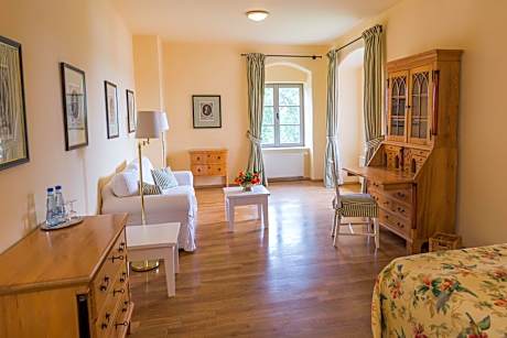 Junior Suite - Main Building
