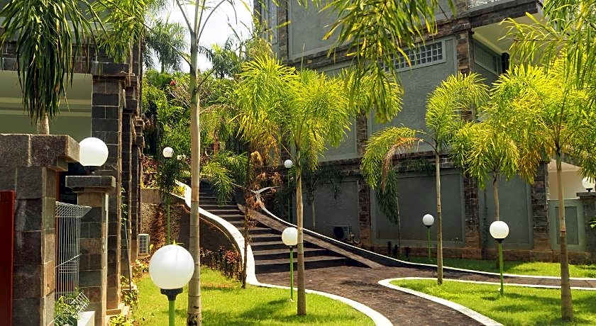 The Gecho Inn Country