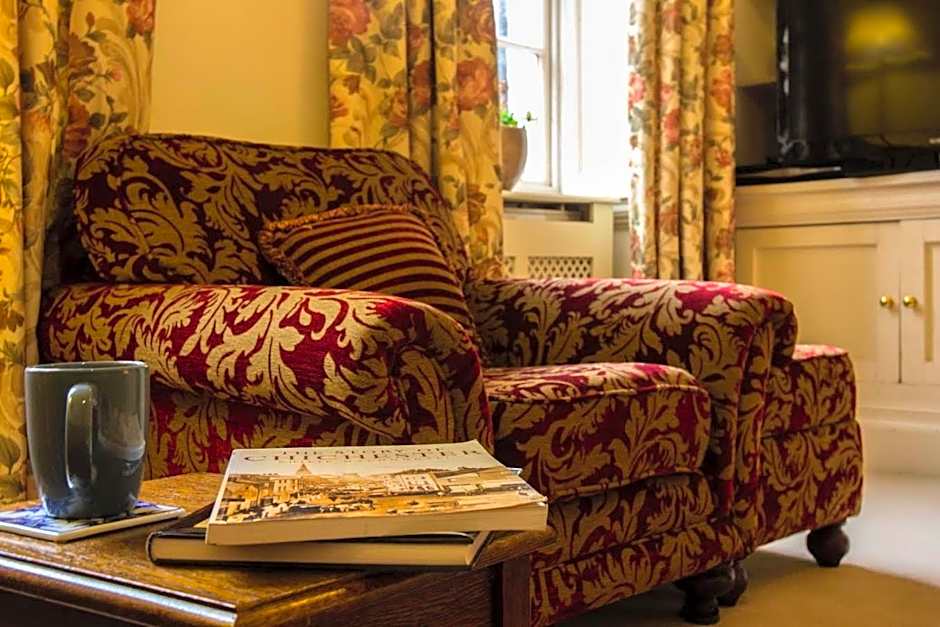 East Pallant Bed and Breakfast, Located in Large Georgian Townhouse in Central Chichester