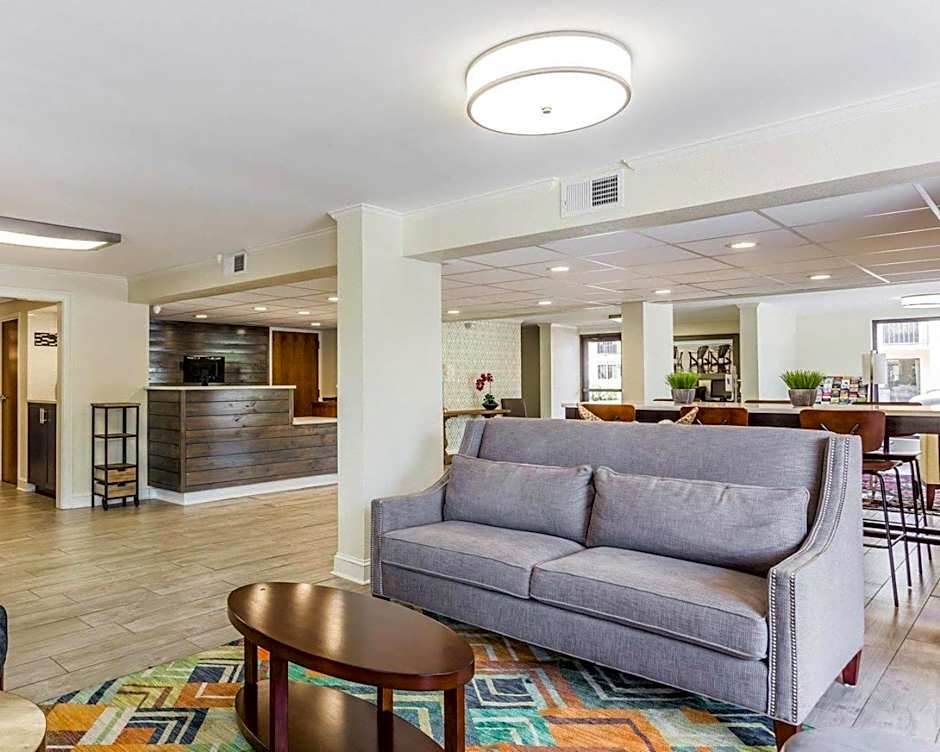 Quality Inn Mt. Pleasant - Charleston