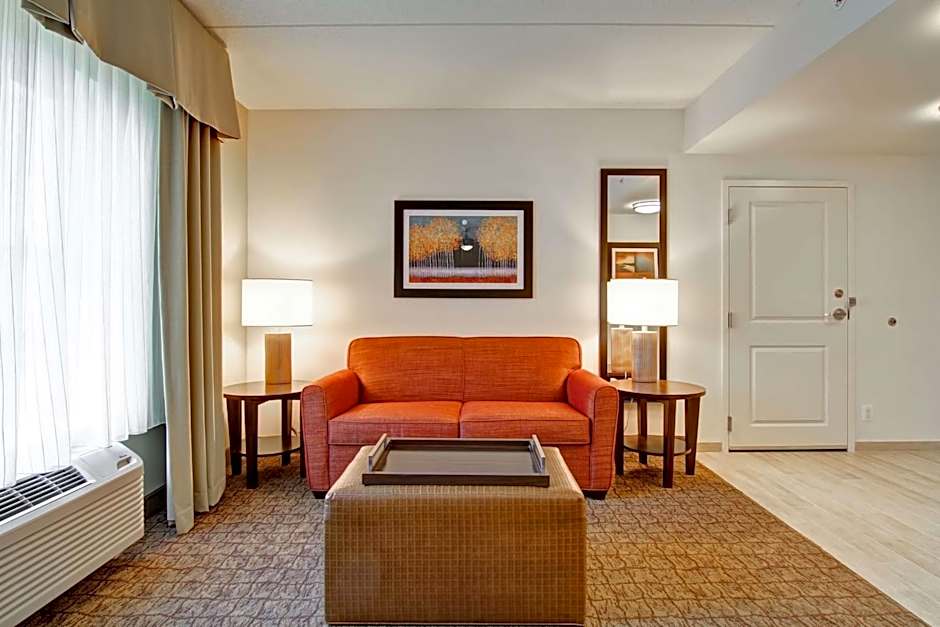 Homewood Suites by Hilton Woodbridge