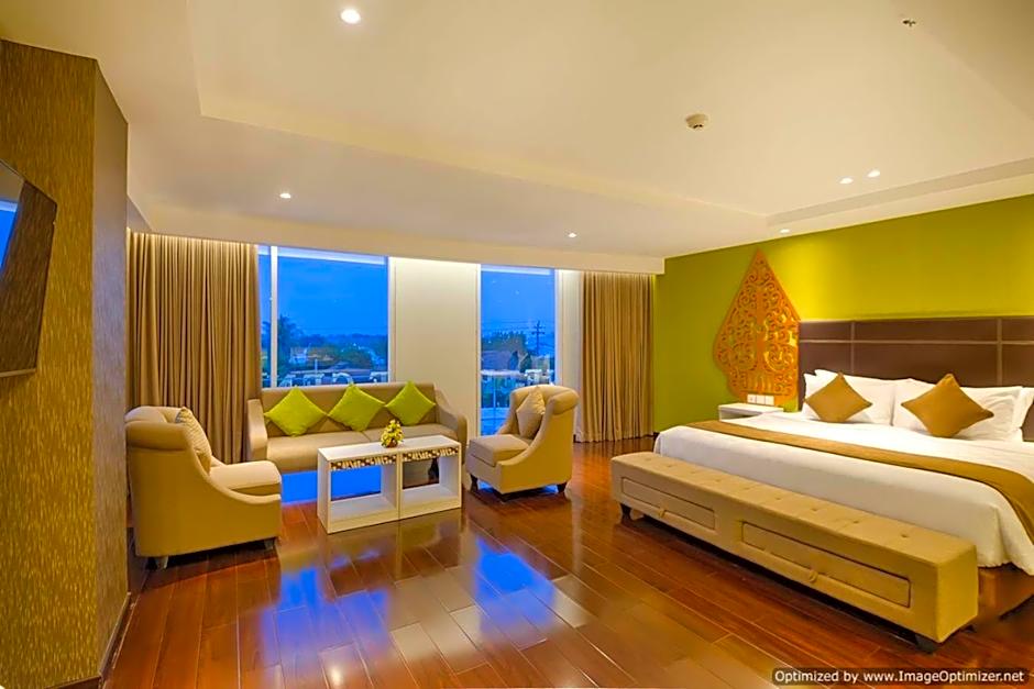 Platinum Adisucipto Hotel & Conference Center