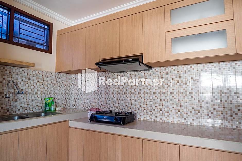 Guest House B Fren Syariah Near JIH Yogyakarta Mitra RedDoorz