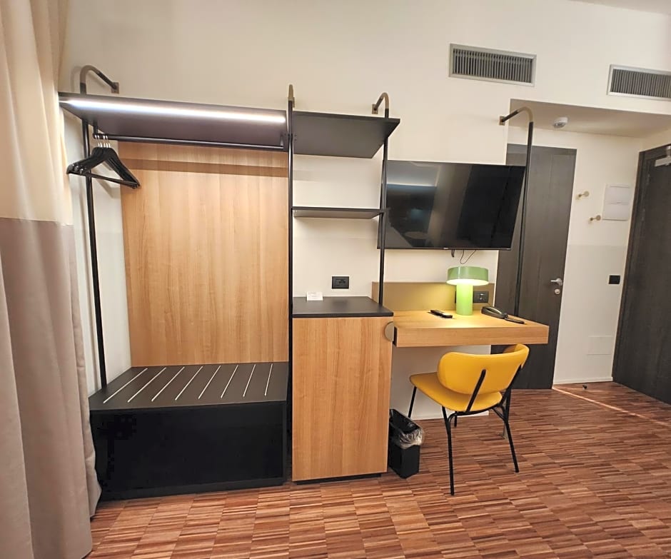 Bleis Hotel