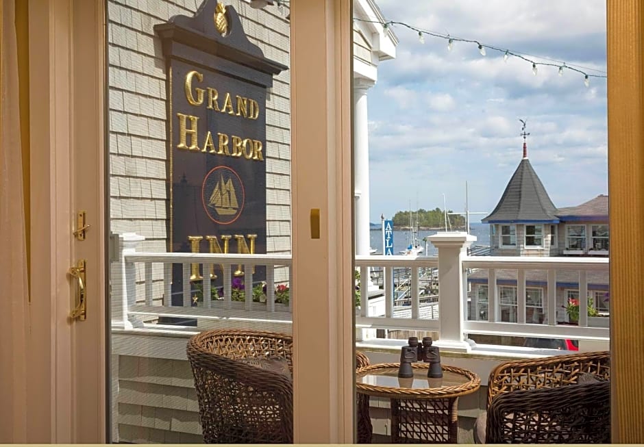 Grand Harbor Inn