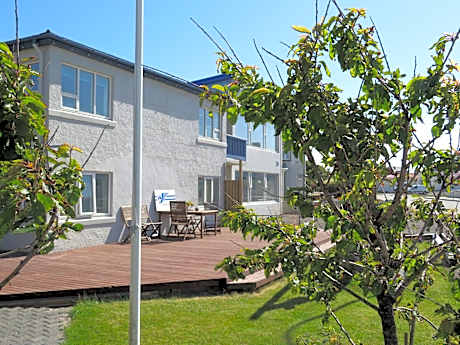 Old Airline Guesthouse