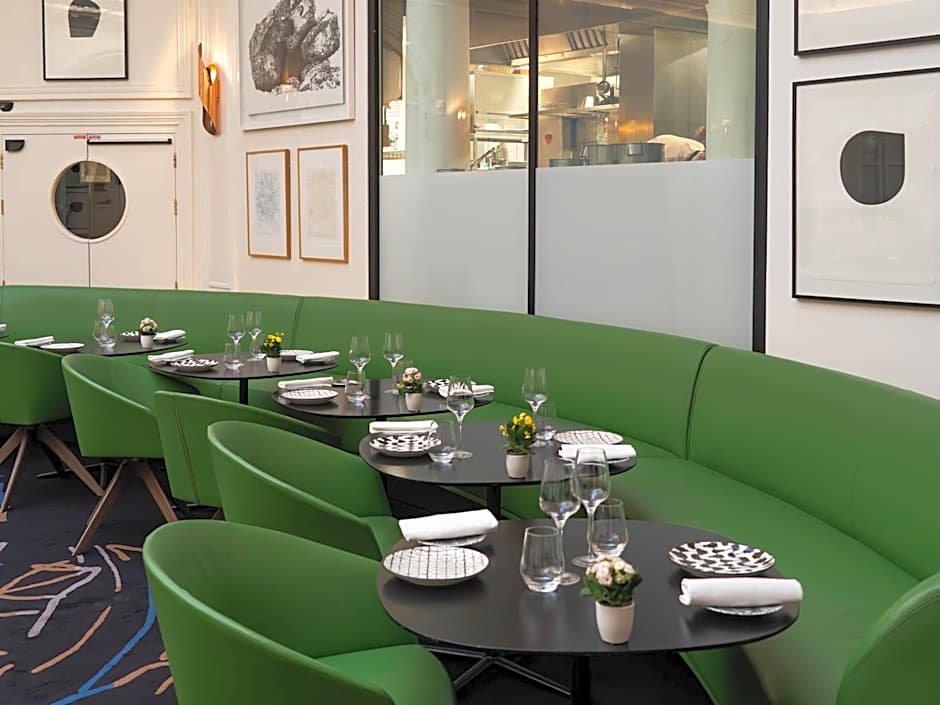 Hôtel Vernet Champs Elysées Paris