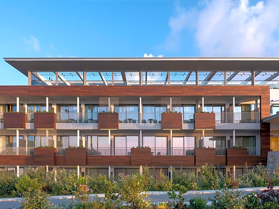 Ikones Seafront Luxury Suites