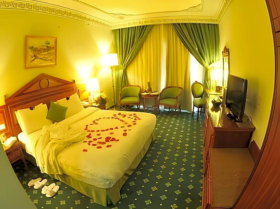 Golden Tulip Serenada Hamra Hotel