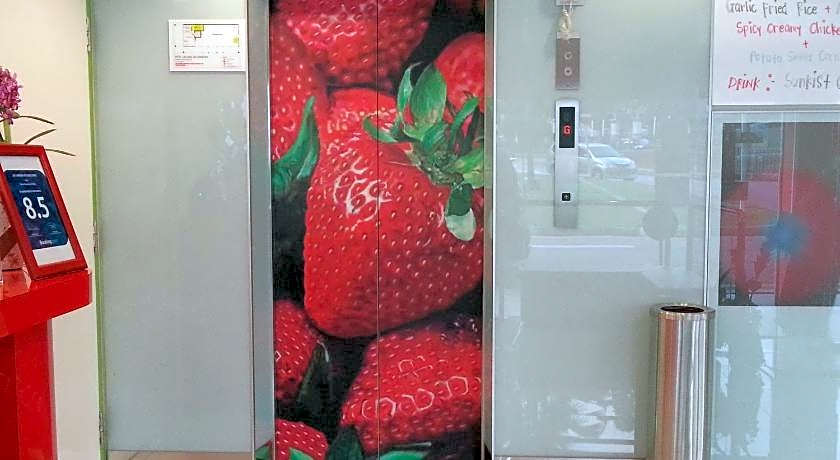 Hotel Strawberry Fields