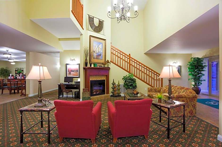 GrandStay Hotel & Suites Downtown Sheboygan
