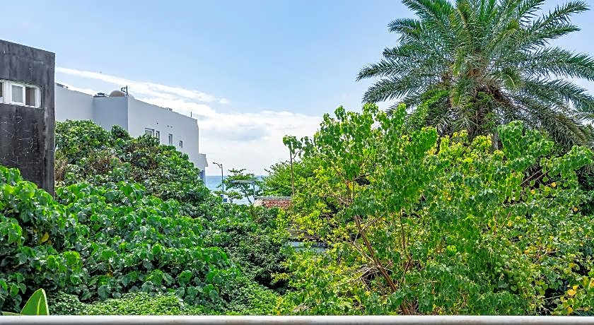 El Puerto Hotel