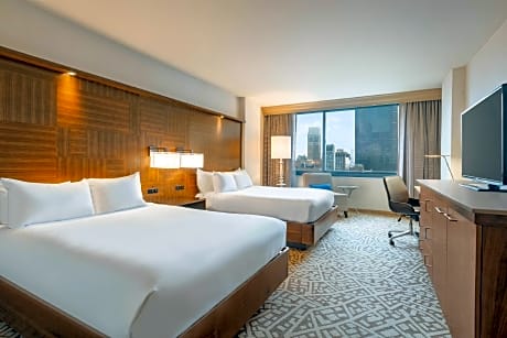 Deluxe Queen Room with Two Queen Beds and Street View - High Floor