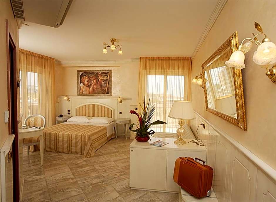 Photo 1 of 4 of Junior Suite, Balcony