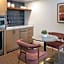 Burton House, Beverly Hills, A Tribute Portfolio Hotel