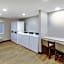Candlewood Suites Topeka Hotel By IHG