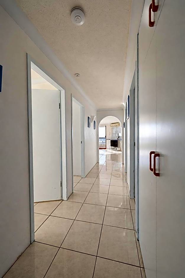 Broadwater Shores Waterfront Apartments