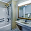 Days Inn by Wyndham Macon I-475