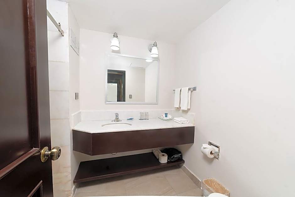 Four Points By Sheraton Saltillo