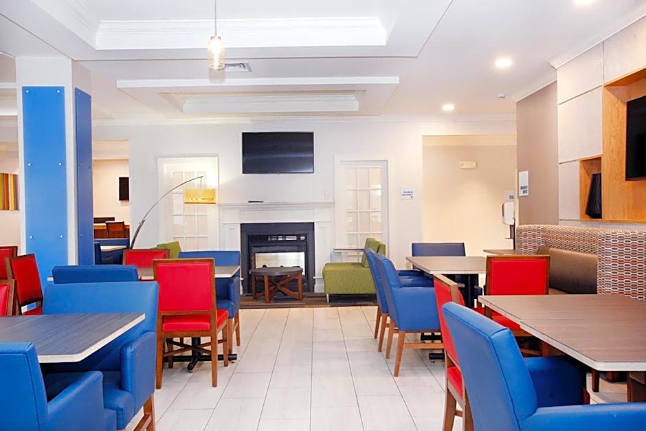 Holiday Inn Express & Suites Bethlehem Arpt-Allentown Area