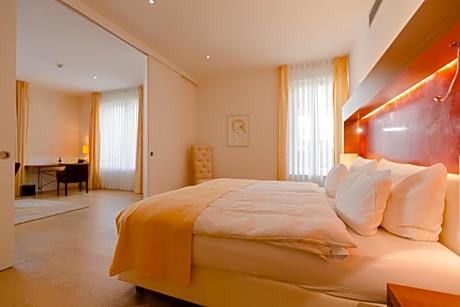 Deluxe Suite (Caracalla view)