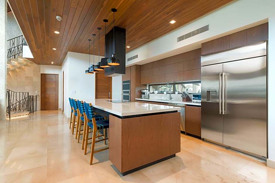 W Costa Rica - Reserva Conchal