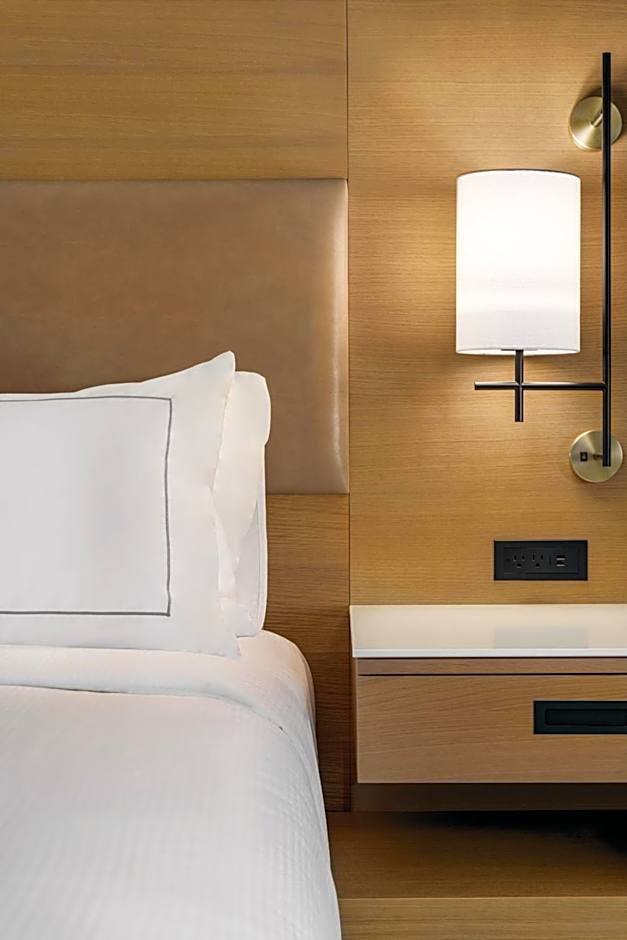 DoubleTree by Hilton Columbus Dublin