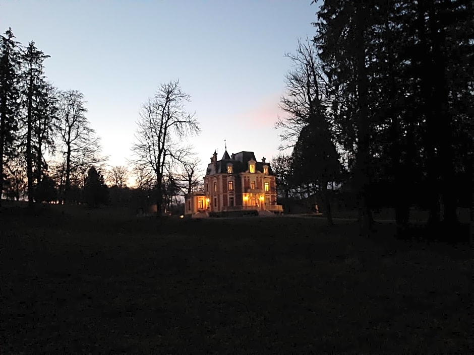 Chateau Sourliavoux, appartement en chambres d'hôtes