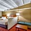 Quality Inn & Suites Kansas City - Independence I-70 East