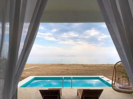 Deluxe Bungalow with Sea View