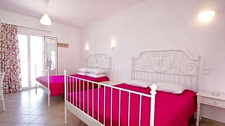 Superior Studio, Sea View