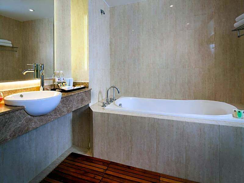 Dragon Pearl Hotel Hanoi