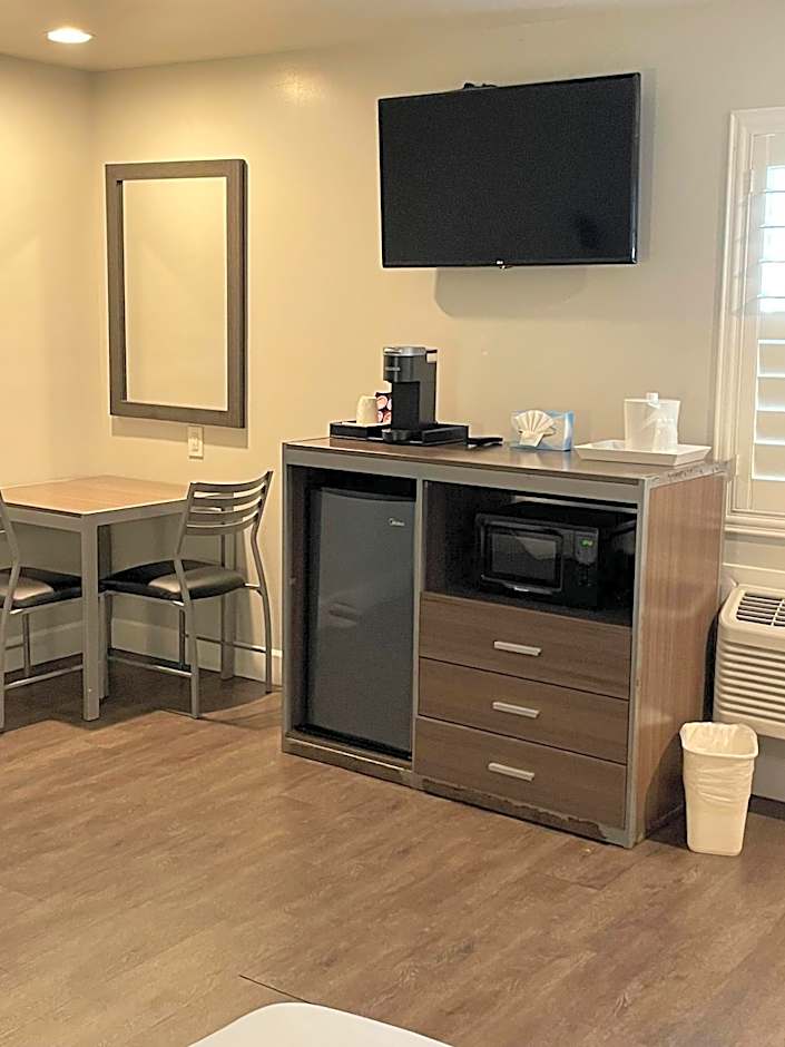 Stargazer Inn and Suites