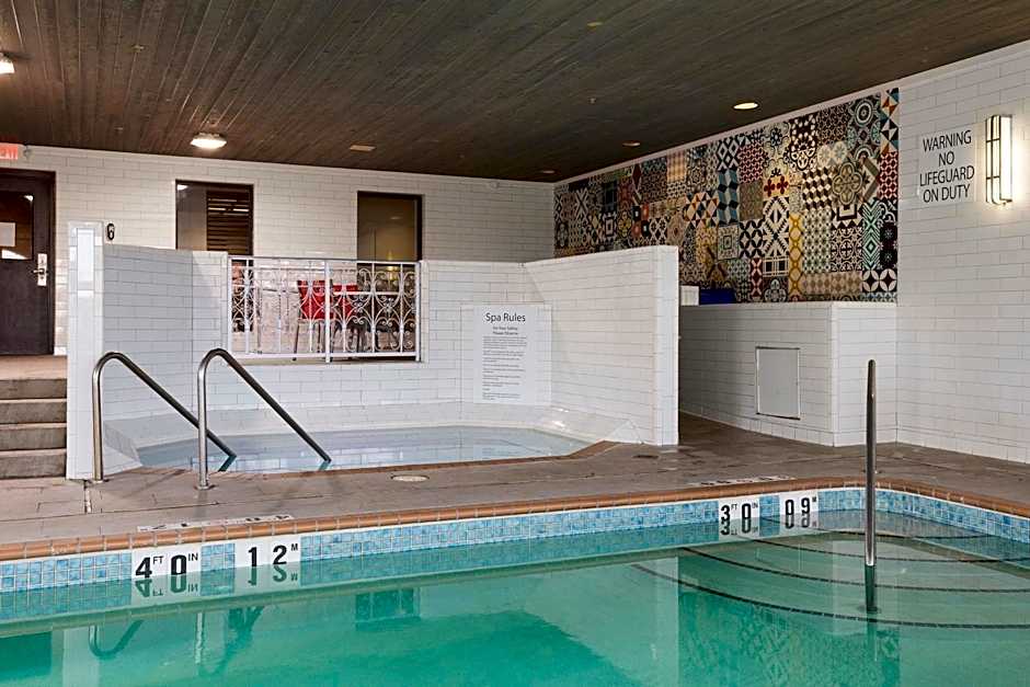 Holiday Inn Bloomington W MSP Airport Area By IHG