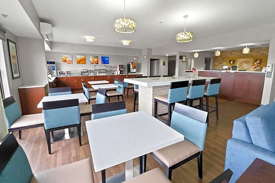 Comfort Inn Dunn near I-95