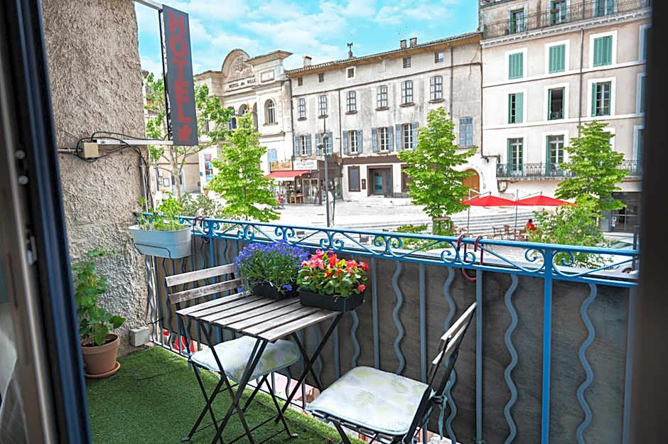 Le palais, hôtel - restaurant